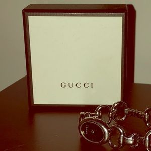 Gucci link watch
